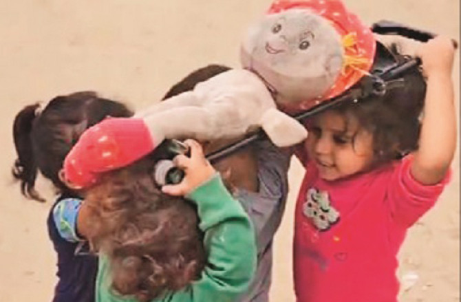 پھول جیسی، تتلیوں جیسی یہ پیاری بچیاں کچھ کہہ گئیں!